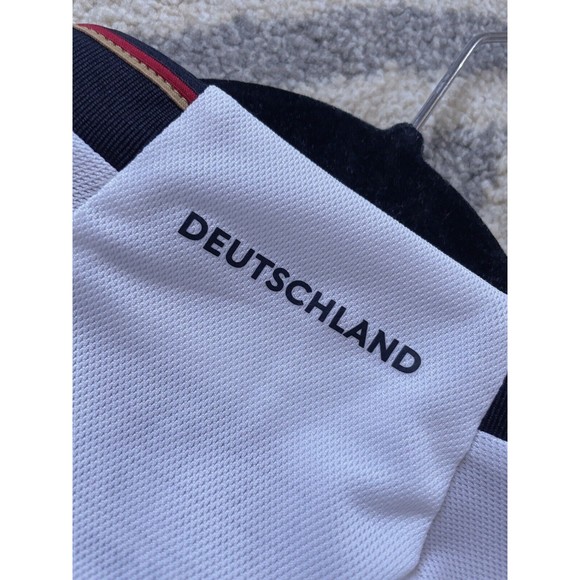 Germany 22/23 Home World Cup Adidas Authentic Soccer Jersey Size L HF1693 - NWT - Picture 6 of 9